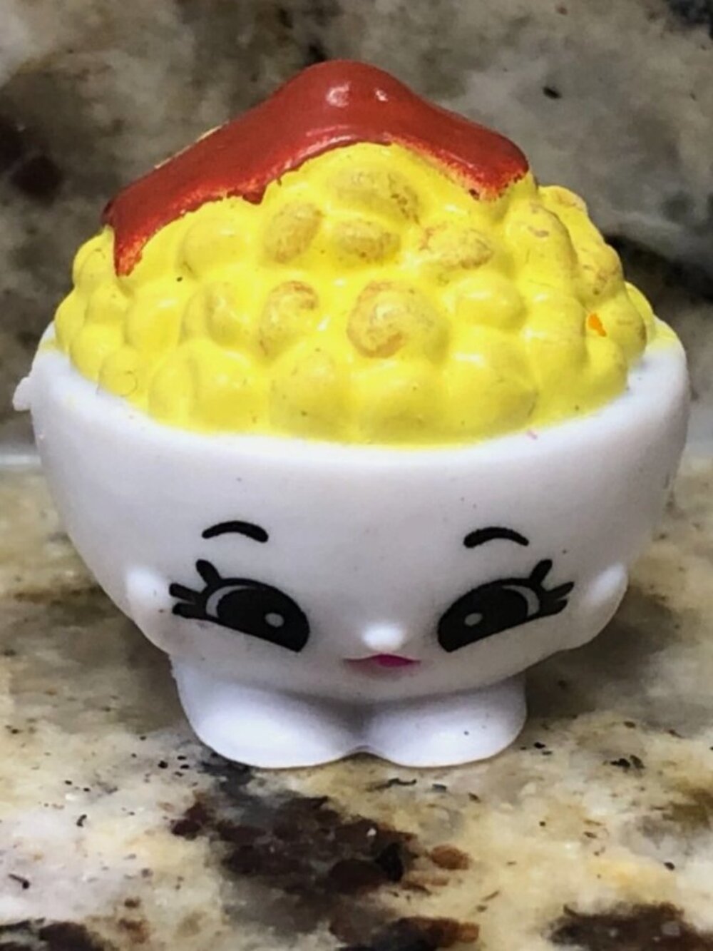 EXCLUSIVE Series 4 Exclusive Bowl-inds Shopkins